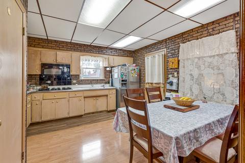 2155 Lee St, Des Plaines, IL 60018 photo 6
