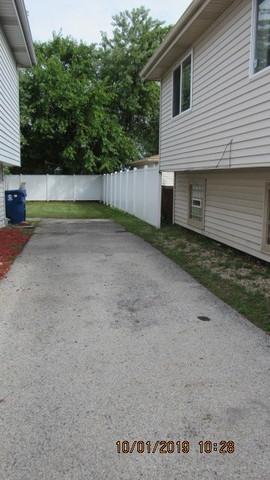 2736 E Goodrich Ave, Burnham, IL 60633 photo 3