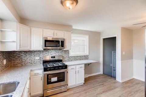 5549 Mcdermott Dr, Berkeley, IL 60163 photo 8