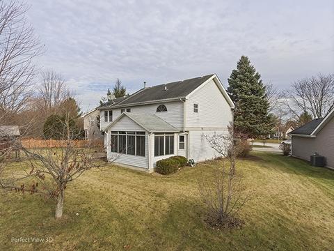 86 N Forestview Ln, Aurora, IL 60502 photo 2