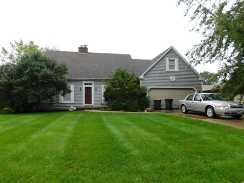 146 Scott Dr, East Dundee, IL 60118 photo 1