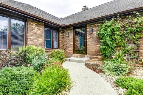 2003 Hedgewood Dr, Bloomington, IL 61704 photo 4