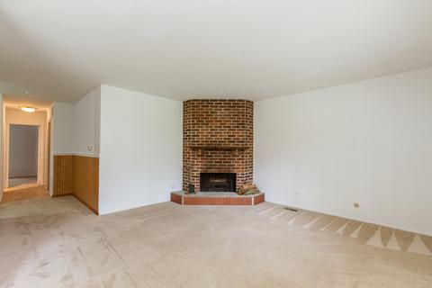 1690 Pierce Rd, Hoffman Estates, IL 60169 photo 9