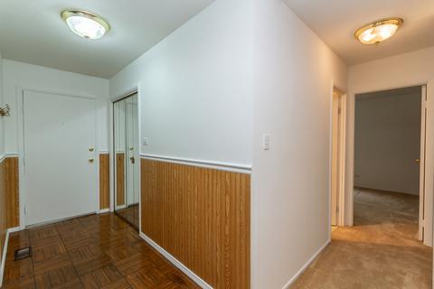 1690 Pierce Rd, Hoffman Estates, IL 60169 photo 2