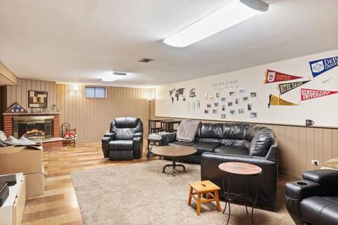 1114 Marcey Ave, Wheaton, IL 60189 photo 9