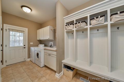 2064 Windham Cir, Wheaton, IL 60187 photo 9