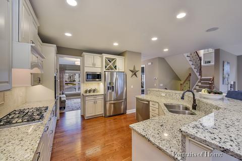 2064 Windham Cir, Wheaton, IL 60187 photo 3