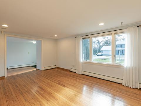 25 W726 Harrison Ave, Wheaton, IL 60187 photo 4