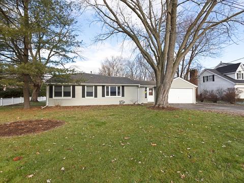 25 W726 Harrison Ave, Wheaton, IL 60187 photo 1