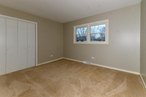 127 Berkshire Dr, Wheeling, IL 60090 photo 11