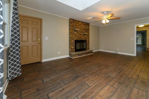 127 Berkshire Dr, Wheeling, IL 60090 photo 5