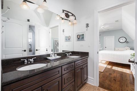 636 N Eagle St, Naperville, IL 60563 photo 28