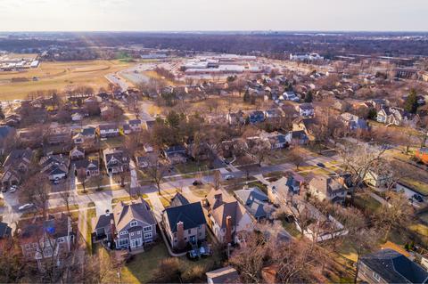 636 N Eagle St, Naperville, IL 60563 photo 43