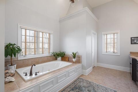 636 N Eagle St, Naperville, IL 60563 photo 23