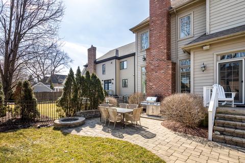 636 N Eagle St, Naperville, IL 60563 photo 39