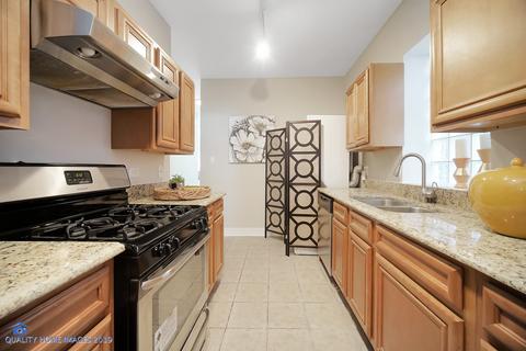 832 E 44th St, Chicago, IL 60653 photo 21