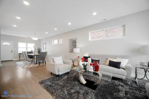 832 E 44th St, Chicago, IL 60653 photo 5