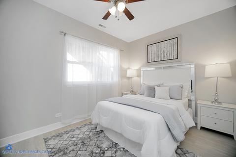 832 E 44th St, Chicago, IL 60653 photo 18