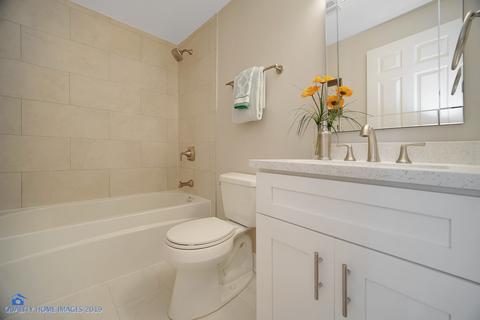832 E 44th St, Chicago, IL 60653 photo 19