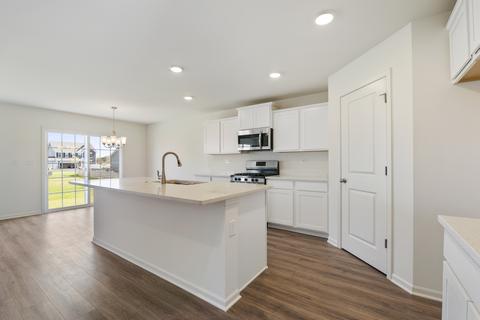 25434 W Ryan Ln, Plainfield, IL 60586 photo 2