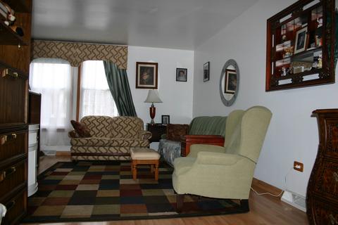 1885 Pine St, Des Plaines, IL 60018 photo 2