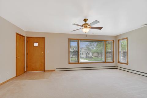 4418 Amelia Ave, Lyons, IL 60534 photo 2