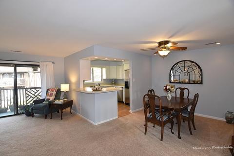 1655 Dover Ct #B, Wheaton, IL 60189 photo 3
