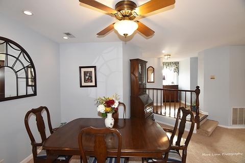 1655 Dover Ct #B, Wheaton, IL 60189 photo 9