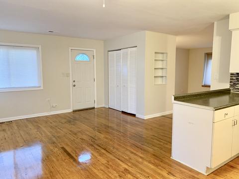 17219 Springtide Ln, Hazel Crest, IL 60429 photo 4