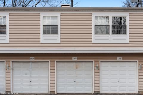1204 Spur Ct, Wheeling, IL 60090 photo 12