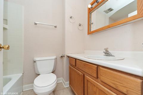1204 Spur Ct, Wheeling, IL 60090 photo 11