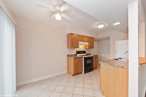 1204 Spur Ct, Wheeling, IL 60090 photo 5