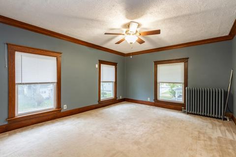 56 Monroe St, Elgin, IL 60123 photo 18