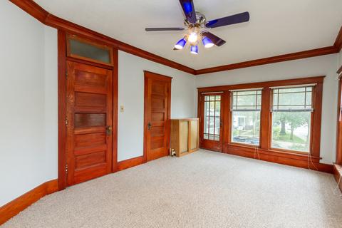 56 Monroe St, Elgin, IL 60123 photo 21