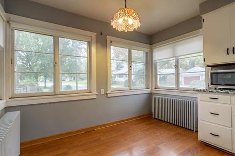 56 Monroe St, Elgin, IL 60123 photo 12
