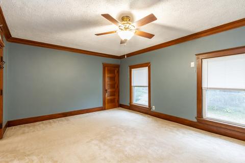 56 Monroe St, Elgin, IL 60123 photo 17