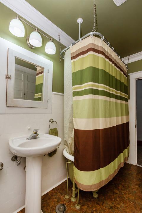56 Monroe St, Elgin, IL 60123 photo 24