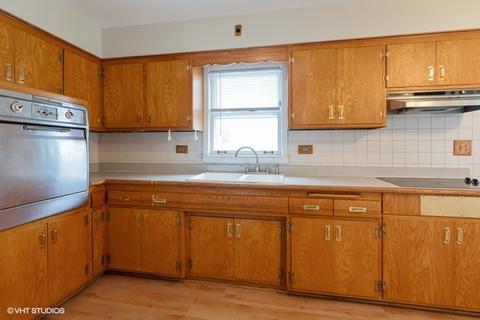 89 Cranbrook Dr, Des Plaines, IL 60016 photo 4