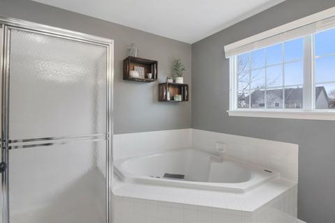 823 Adderly Ln, Gurnee, IL 60031 photo 21