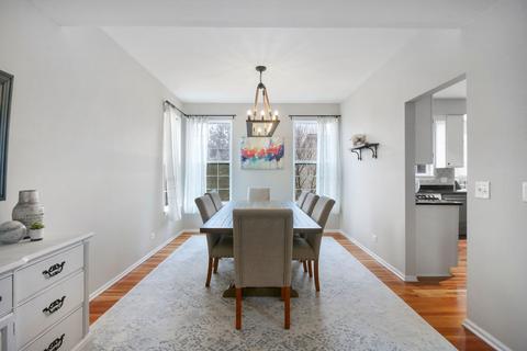 823 Adderly Ln, Gurnee, IL 60031 photo 4