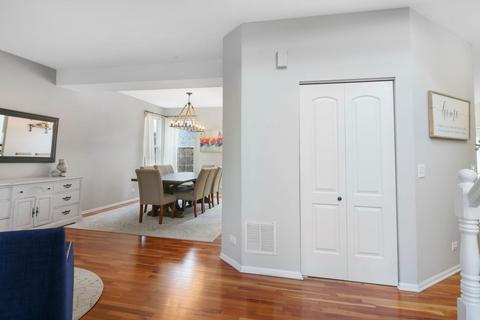 823 Adderly Ln, Gurnee, IL 60031 photo 14
