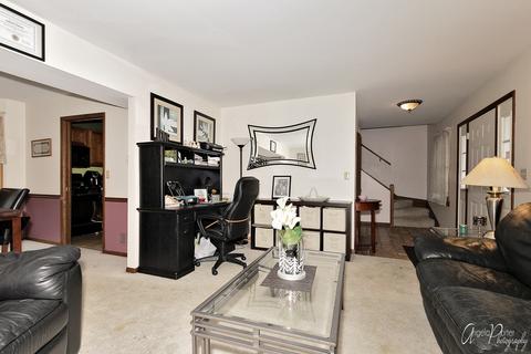 2075 Monday Dr, Elgin, IL 60123 photo 7