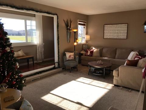 206 E 12th St, Pecatonica, IL 61063 photo 4