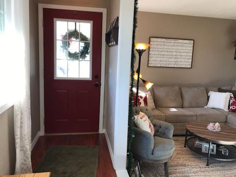 206 E 12th St, Pecatonica, IL 61063 photo 2