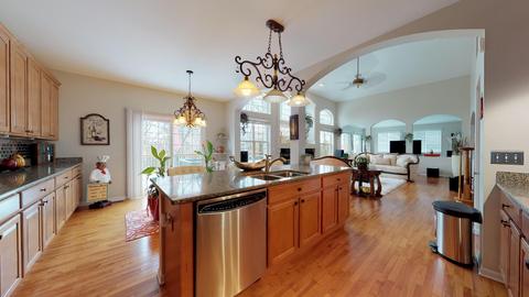 145 Regency Dr, Bartlett, IL 60103 photo 9