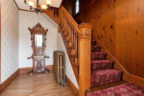 425 Grant Pl, Aurora, IL 60505 photo 3