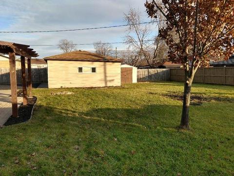 7735 W 81st Pl, Bridgeview, IL 60455 photo 14