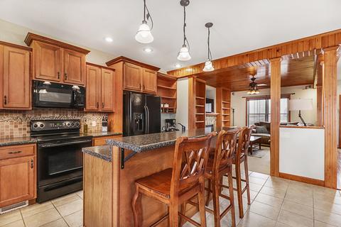 1036 N Pointe Dr, Normal, IL 61761 photo 6