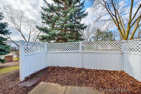 395 Gregory St, Aurora, IL 60504 photo 12