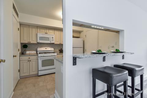 395 Gregory St, Aurora, IL 60504 photo 5